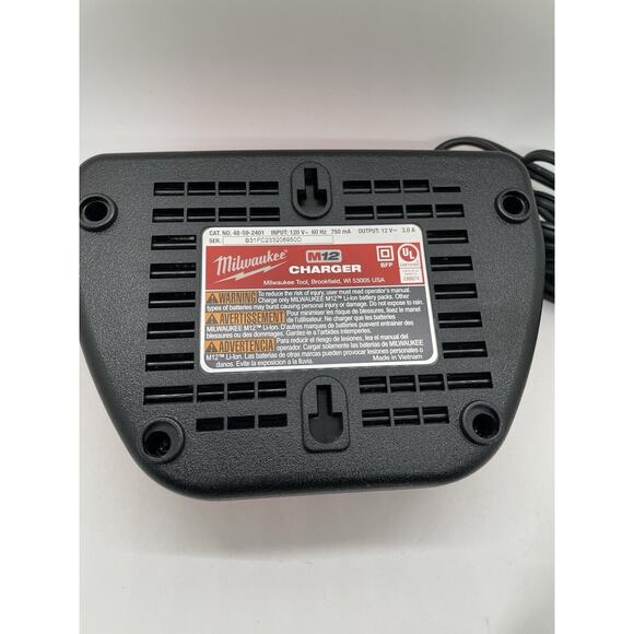 Milwaukee M12 Lithium-ion Battery Charger 48-59-2401 Great Condition - Picture 4 of 7